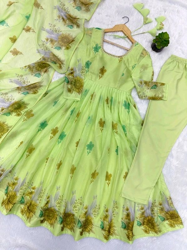 "*This Colourfull Lightweight & Fresh Look Outfit Is Perfect For Upcoming Festivities And - Xl-42