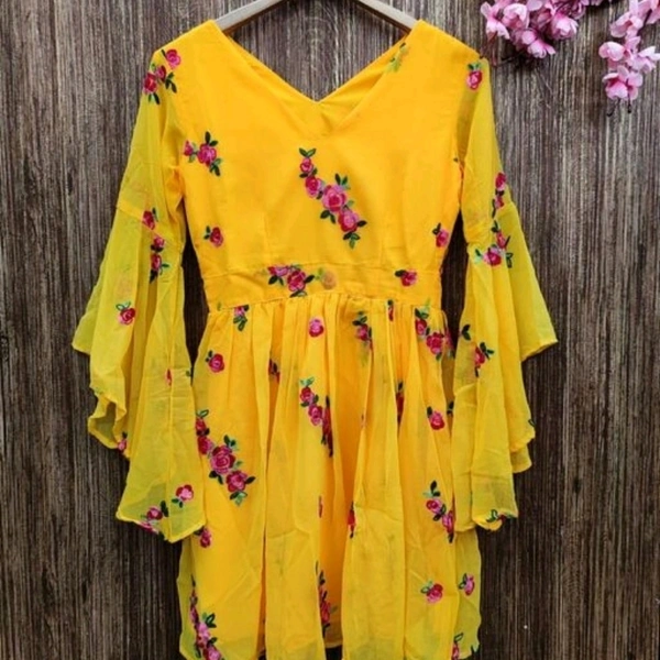 Pretty Retro Women's Top And Tunics