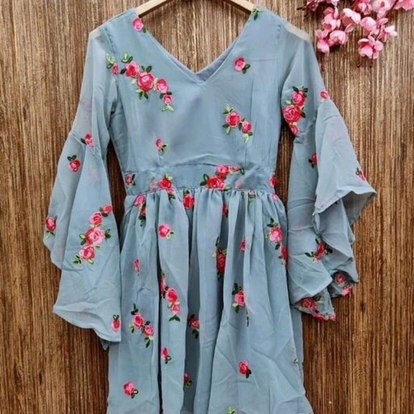 Pretty Retro Women's Top And Tunics