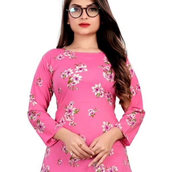 Fancy Retro Women's Top And Tunics