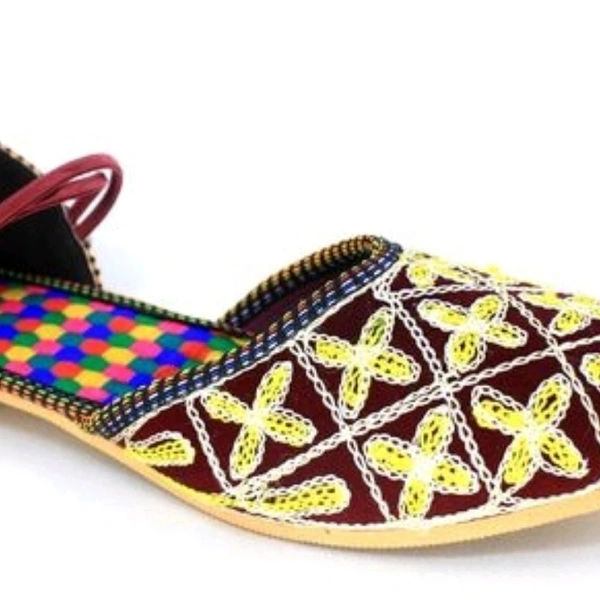 Unique Attractive Women's Heels Amd Sandles