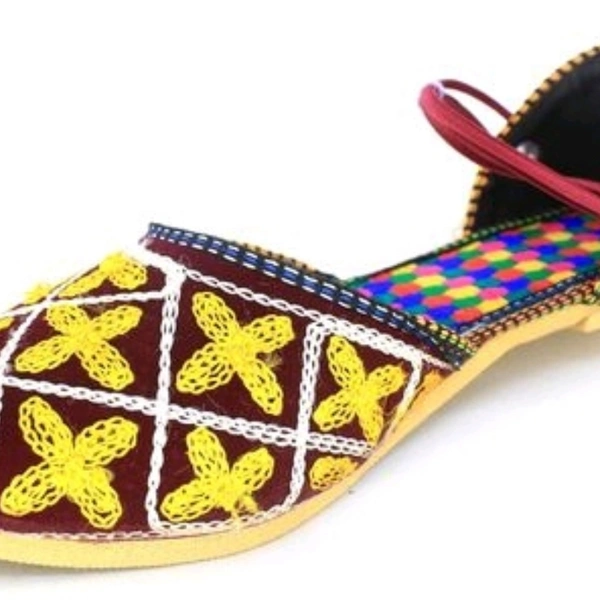 Unique Attractive Women's Heels Amd Sandles