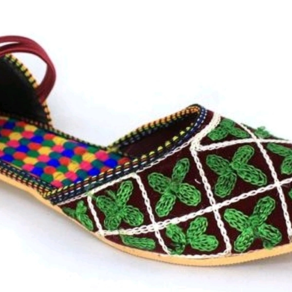 Unique Attractive Women's Heels Amd Sandles
