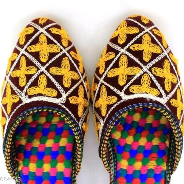 Unique Attractive Women's Heels Amd Sandles
