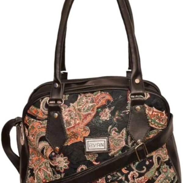 Gorgeous Classy Women Messenger Bags