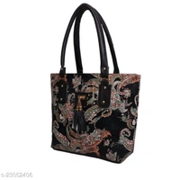 Gorgeous Classy Women Messenger Bags