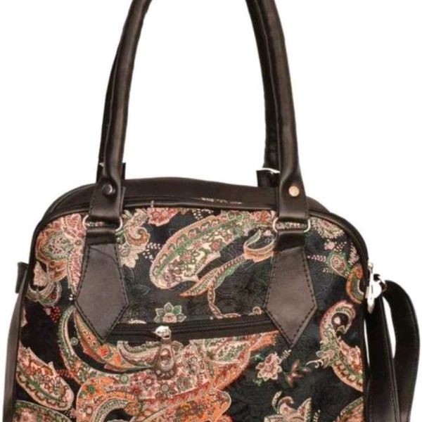 Gorgeous Classy Women Messenger Bags