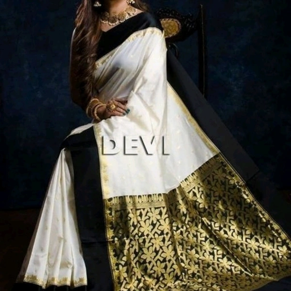Vardaniya Fashionable Banarasi Kanjivaram Silk Sarees*