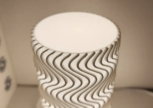 Mesmerizing Wavy Lamp Shade - 10 cm, Chalky