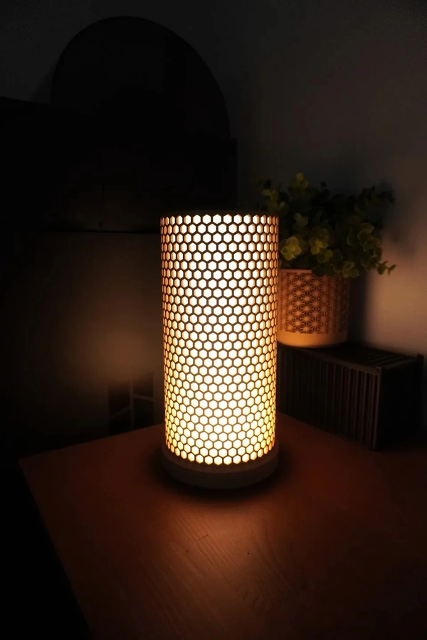 Honeycomb Style Lamp - 12 cm, Chalky