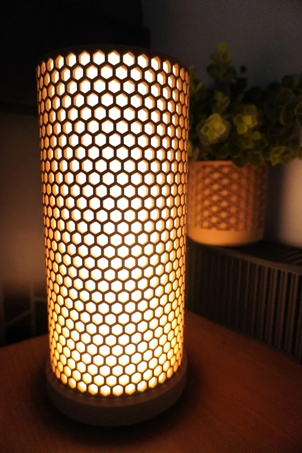 Honeycomb Style Lamp - 12 cm, Chalky