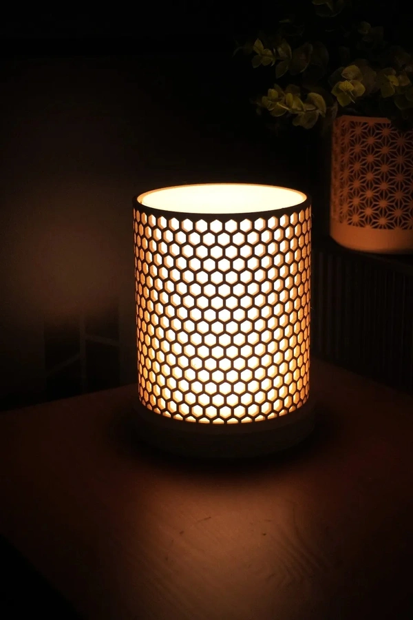 Hex Style Lamp - 8 cm, Chalky