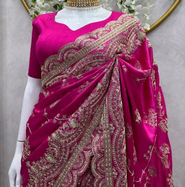 कढ़ाई वाली सिल्क साडी(Heavy Work Silk Saree) - Pink, FREE SIZE
