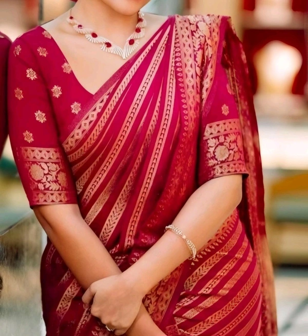 लाल रेशमी साडी Soft Lichi Silk Saree 