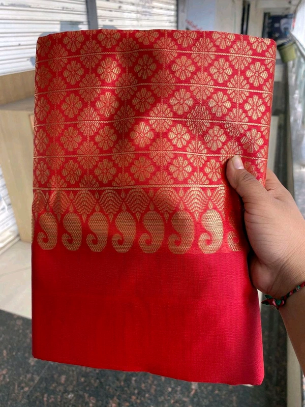 लाल रेशमी साडी Red Silk Saree  - Red, Free