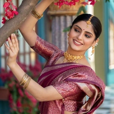 महिला वस्त्रालय