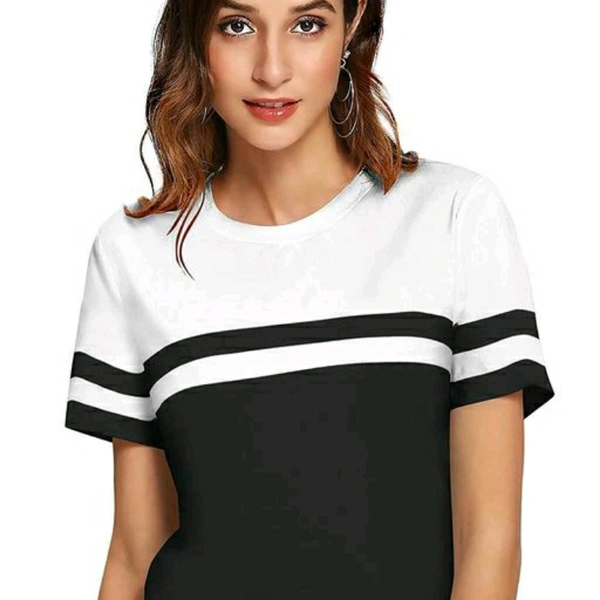 Black And White Colour Blocked Women's T-shirt - S