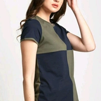 Black And Green Colour Blocked Women's T-shirt - S