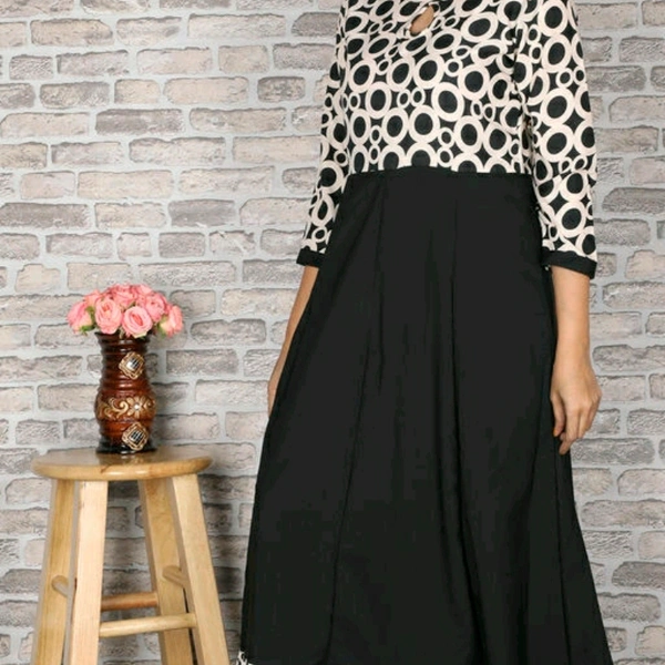 Crepe Flared Printed Black Kurti - L