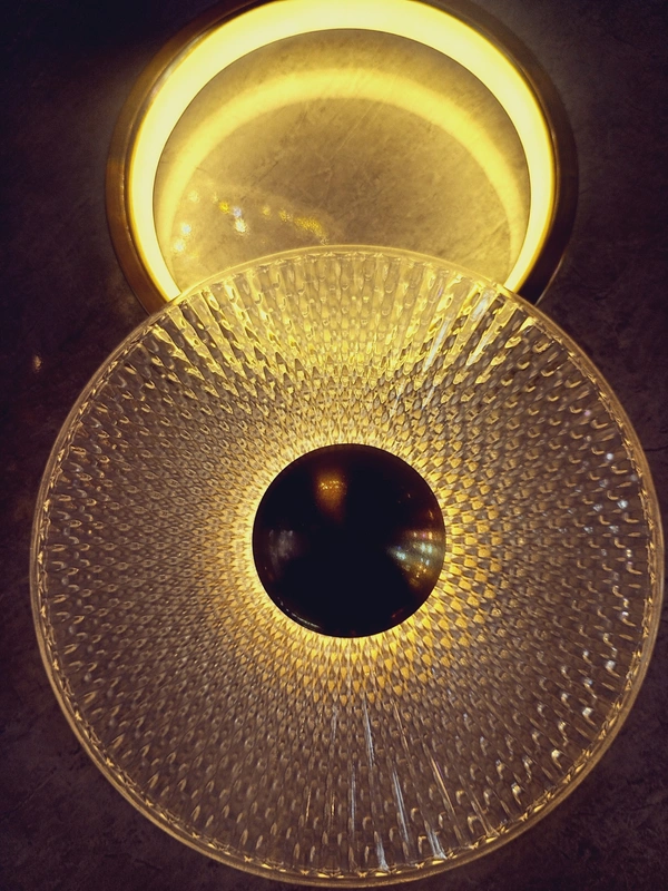 Golden Crystal Ring Light With Glass - Gold