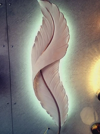 Antique Decorative Feather Wall Light - White