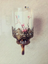 White Glass Mounted Wall Lamp With Bulb - Gold