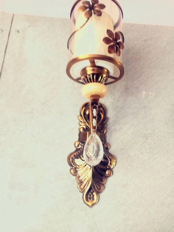 Onecya Royal Fancy Uplight Wall Lamp With Bulb - Woodrush