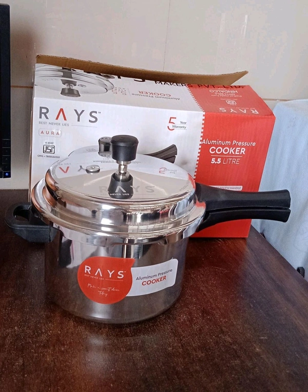 RAYS Aluminium Rays Aura Pressure Cooker 5.5L: Healthy Cooking with Induction Base & Easy Lid