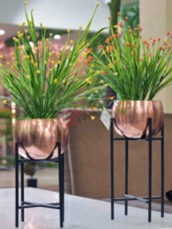 Ferris ARTIFICIAL PLANTER FHRD-D-928 - STANDARD SIZE, LIMITED COLOUR OPTIONS