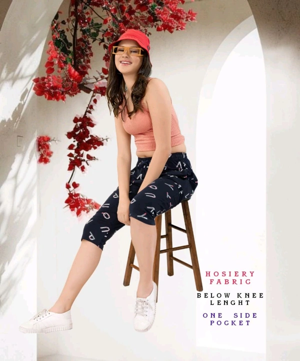 HOSIERY PRINTED CAPRI (NAVY) - 3XL Size