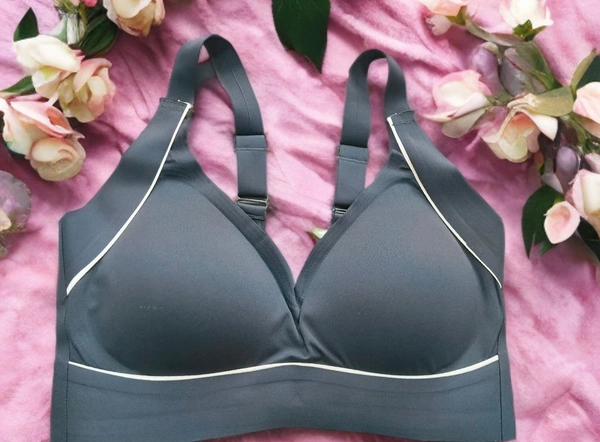 FULL COVERAGE SEAMLESS BRA - Black, 34C