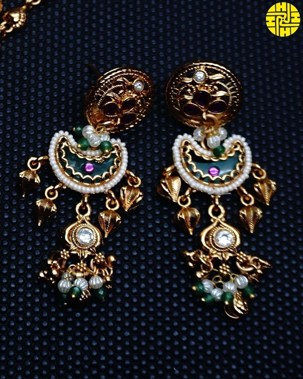 SM Royal Look Long Heritage Necklace Set - shn-91 - Multi, Antique Gold Polish