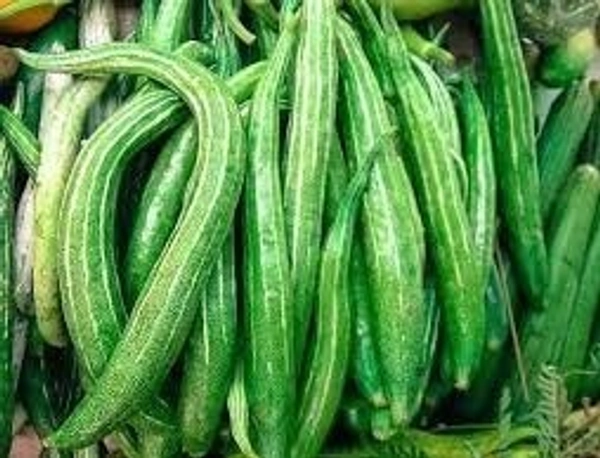 চিচিংগে  - 1 প্যাকেট = 500 গ্রাম