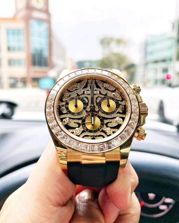 ✅ *Fossil Commuter, A must have collection with clean aesthetic and iconic construction an ideal timepiece for workplace as well as weekends.* ✅