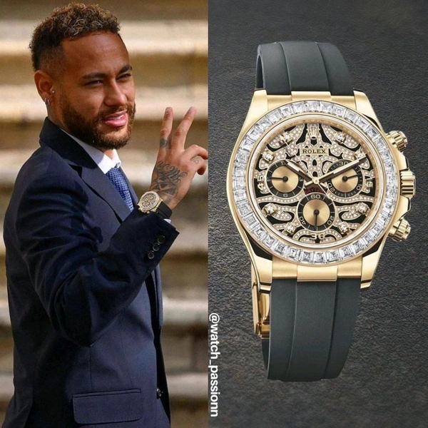 ✅ *Fossil Commuter, A must have collection with clean aesthetic and iconic construction an ideal timepiece for workplace as well as weekends.* ✅
