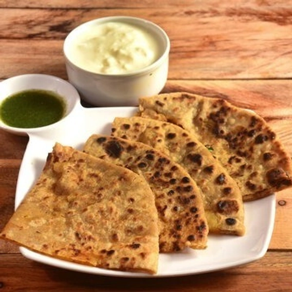Aloo Paratha (2 parathas + dahi + chutney)