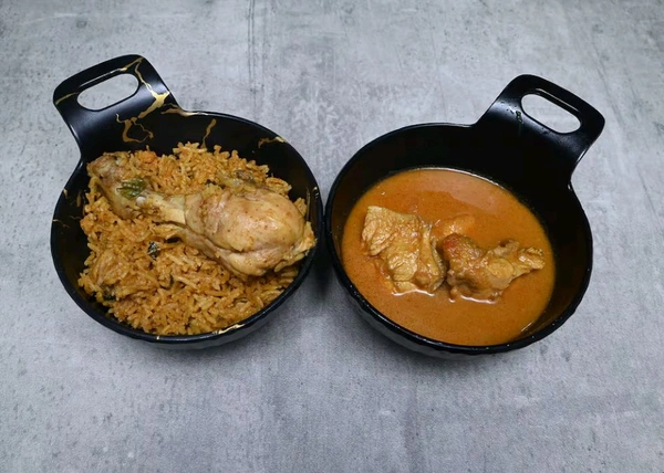 CHICKEN CURRY WITH CHICKEN BRIYANI 