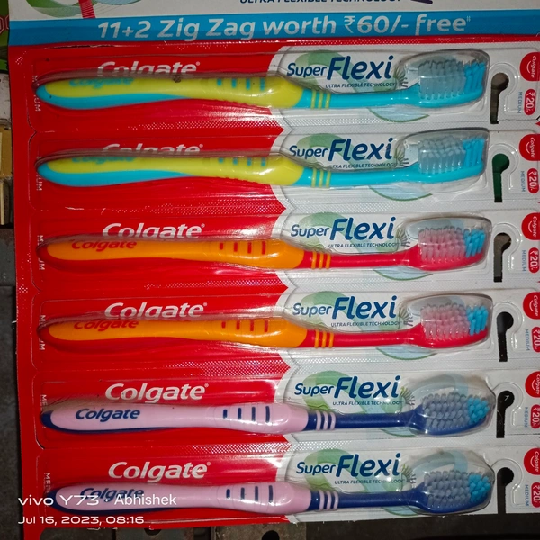 Colagate Super Flexi Tooth Brush@20
