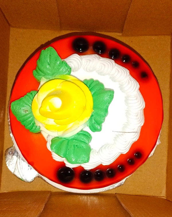 Birthday Strawberry Cake@500g