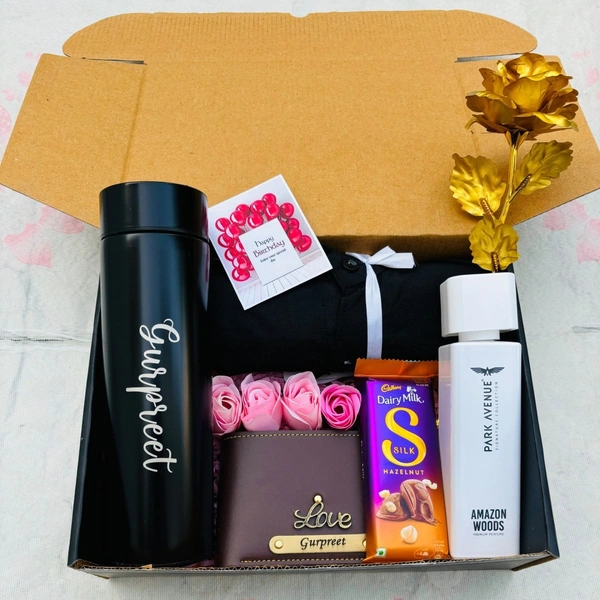CUSTOMIZE HAMPER