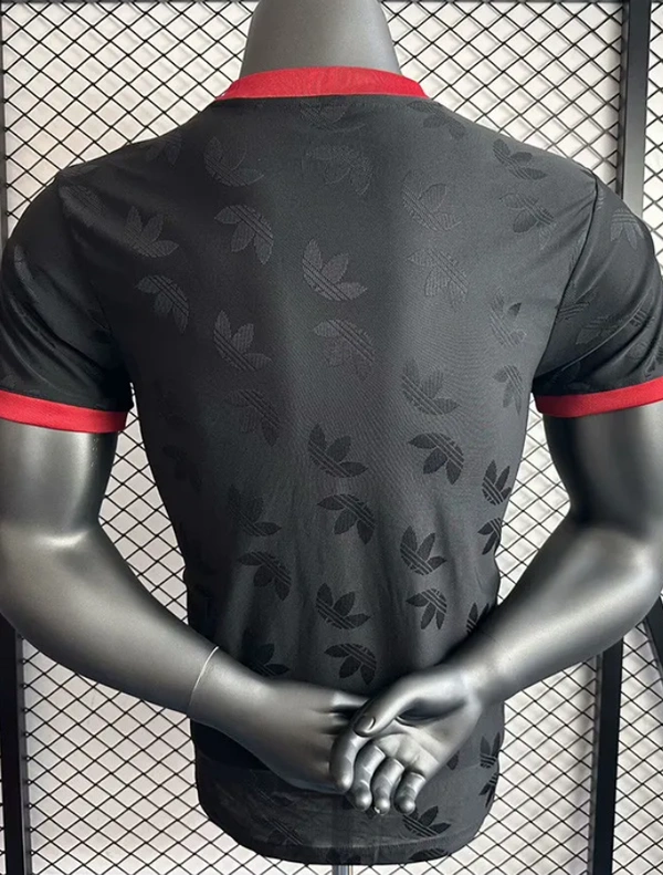 Manchester Special Edition Black Player Version Jersey 2024/25 - S