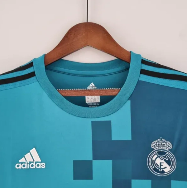 Real Madrid Retro Jersey Third Soccer Long Sleeve 2017/18 - L