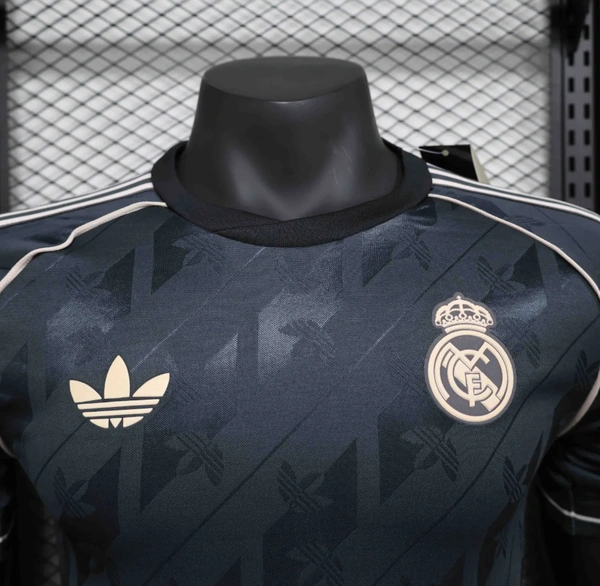 Madrid Black Player Version Jersey 2024/25 - M