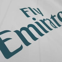 Real Madrid Retro Jersey Home Long Sleeve Soccer Shirt 2017/18 - S