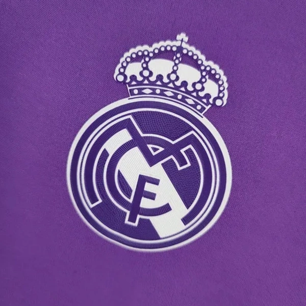 Real Madrid Retro Jersey Away Long Sleeve Soccer Shirt 2016/17 - L
