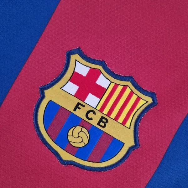 Barcelona 2010 - 2011 Home Solid Retro Jersey Long-Sleeve - M