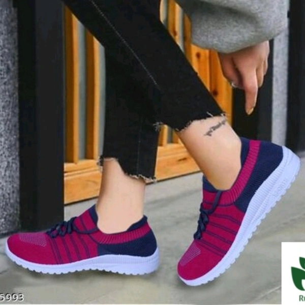 Trendy Women's Sports Shoes