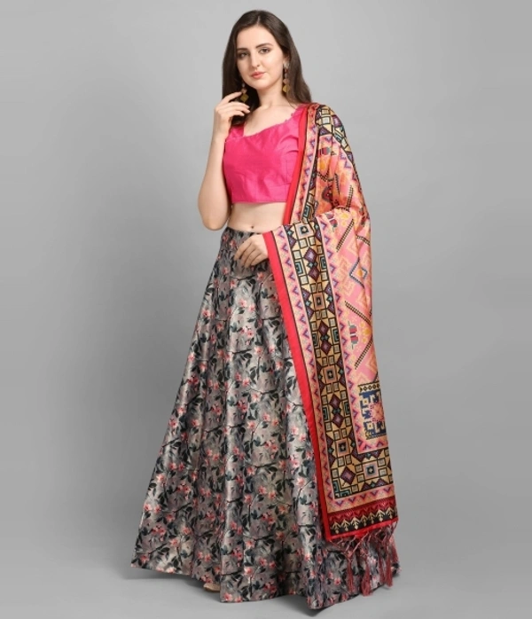  BEAUTIFUL LENGHA WITH DUPATTA 
