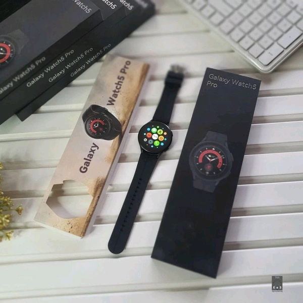 Samsung Galaxy Watch 5 - Black