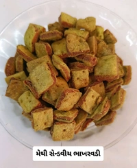 METHI SANDWICH BHAKHARWADI 200 GM